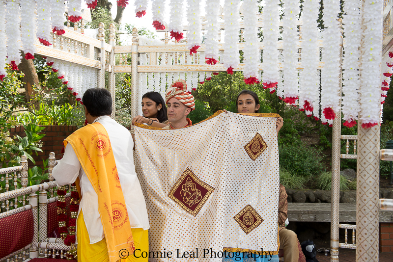 The reveal of bride at Indian wedding clp_1887